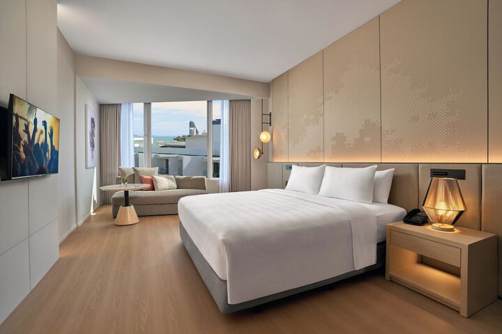 Room 42 of 126