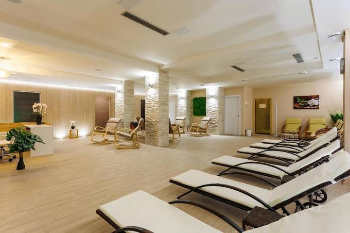 Spa 21 of 38