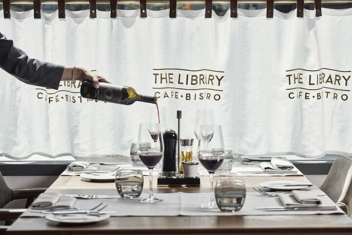 Dining 70 of 91
