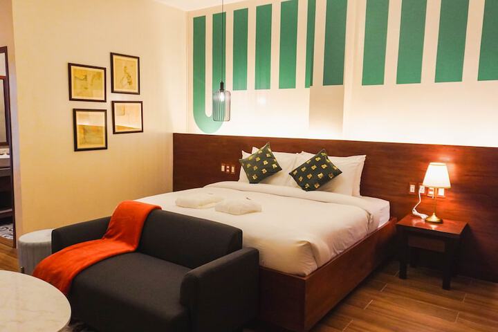 Room 16 of 62