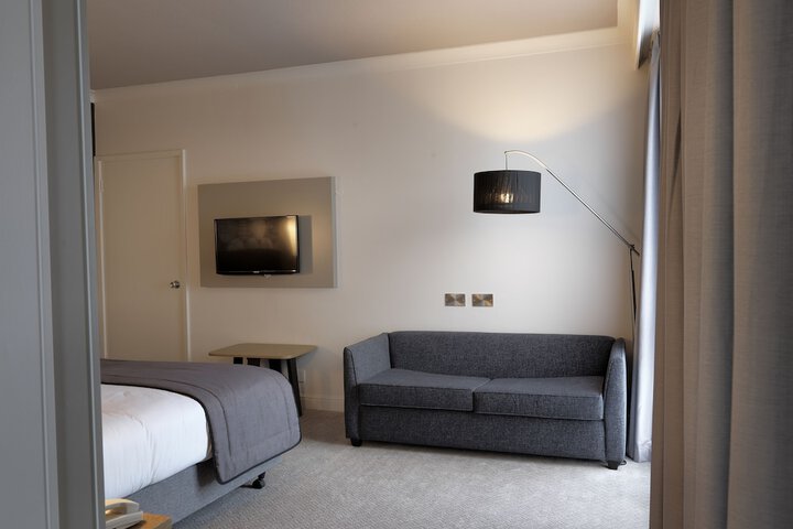 Room 13 of 137