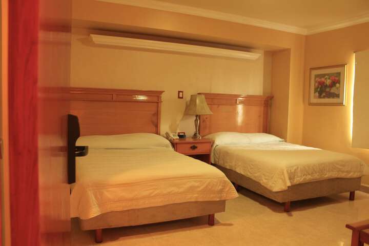 Room 7 of 15