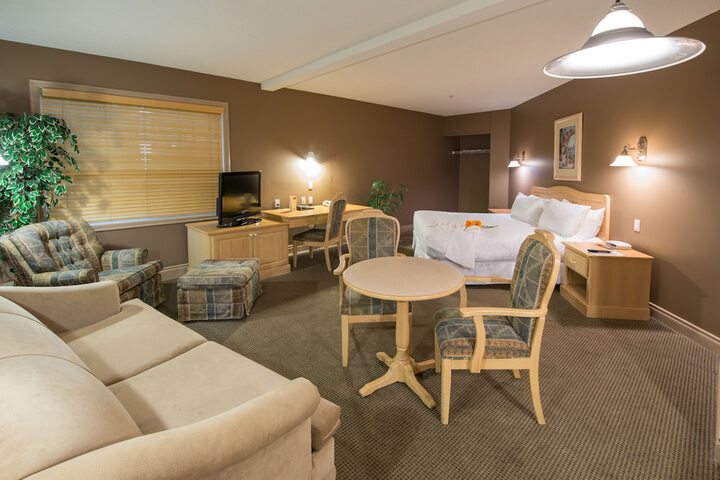 Room 7 of 33