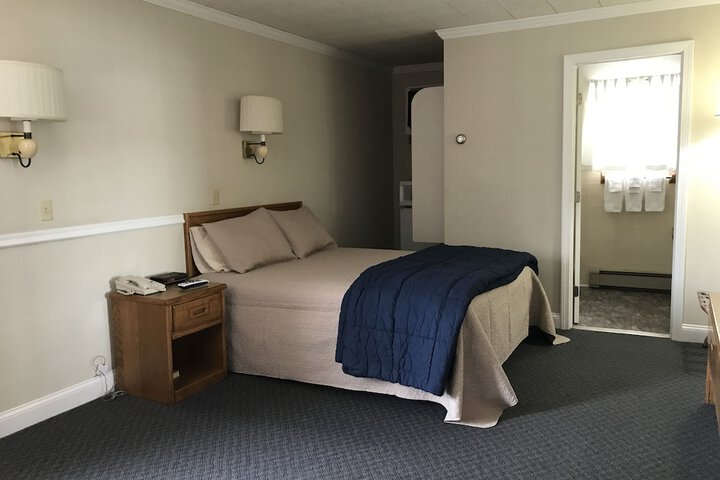Room 16 of 44