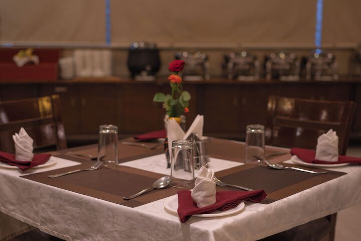 Dining 48 of 69