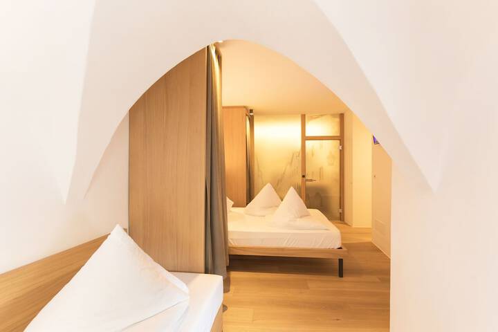 Room 18 of 47