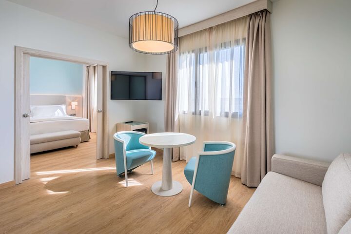 Room 18 of 52