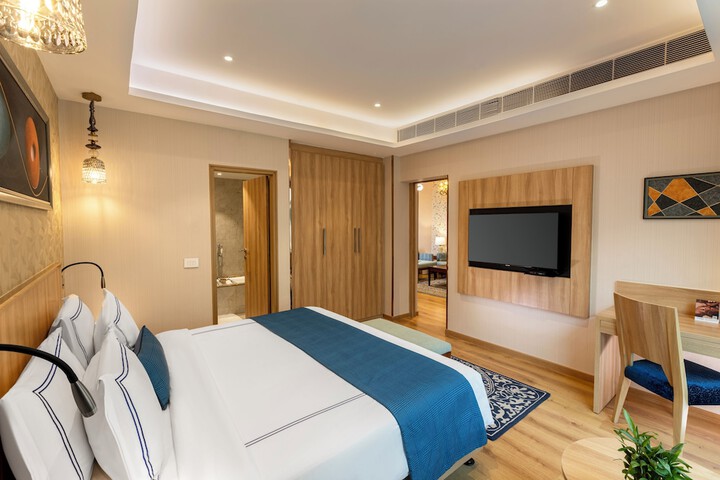 Room 25 of 58