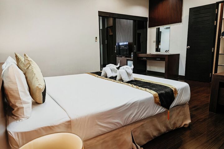 Room 4 of 54
