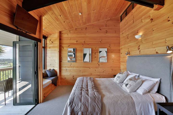 Room 5 of 54