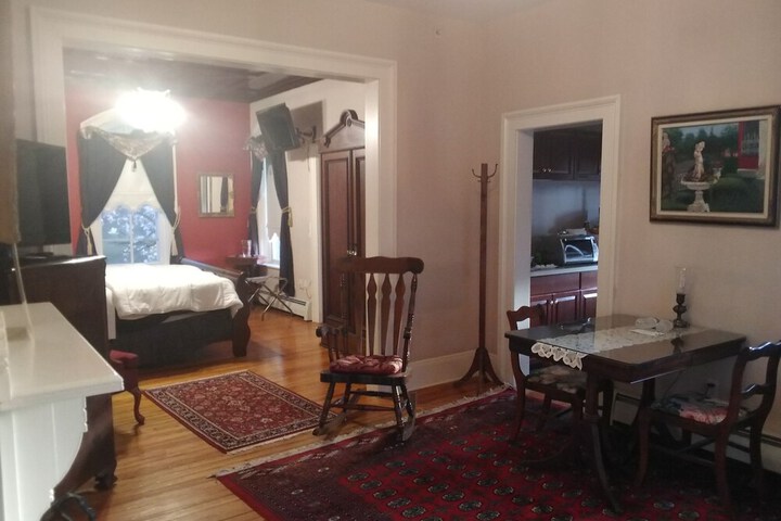 Room 25 of 89