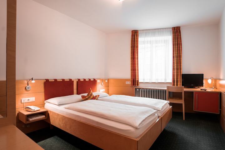 Room 20 of 54