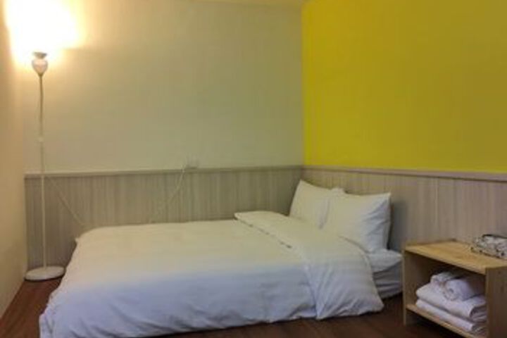 Room 7 of 34