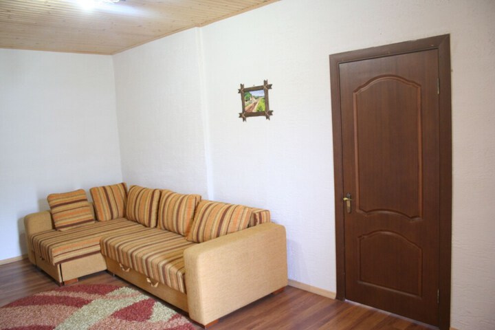 Room 14 of 37