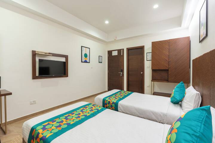 Room 11 of 44