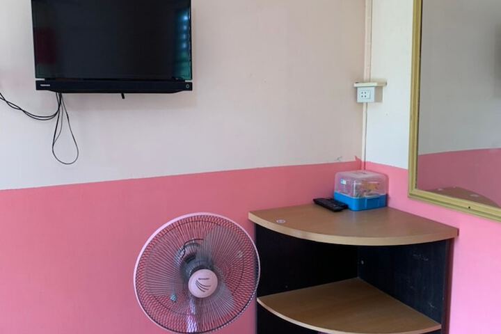Room 14 of 26