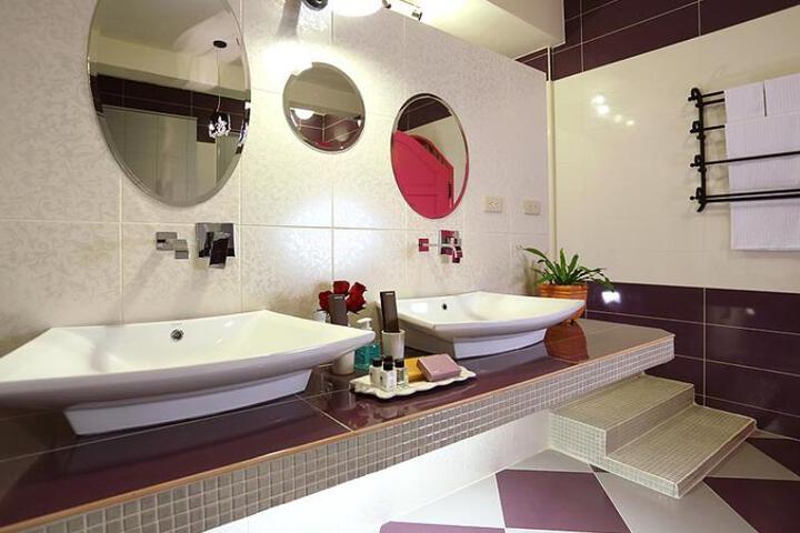 Avril Home