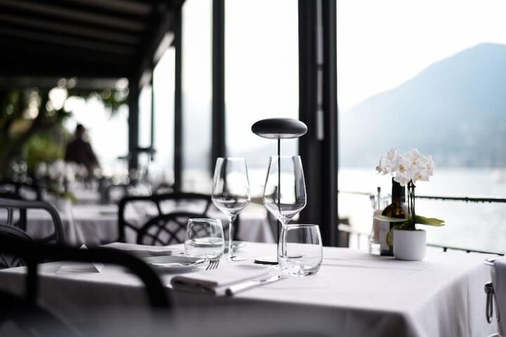 Dining 51 of 82