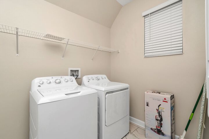 Laundry 32 of 46