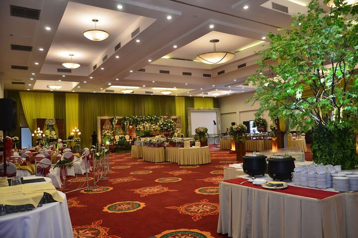Wedding/Banquet 31 of 45