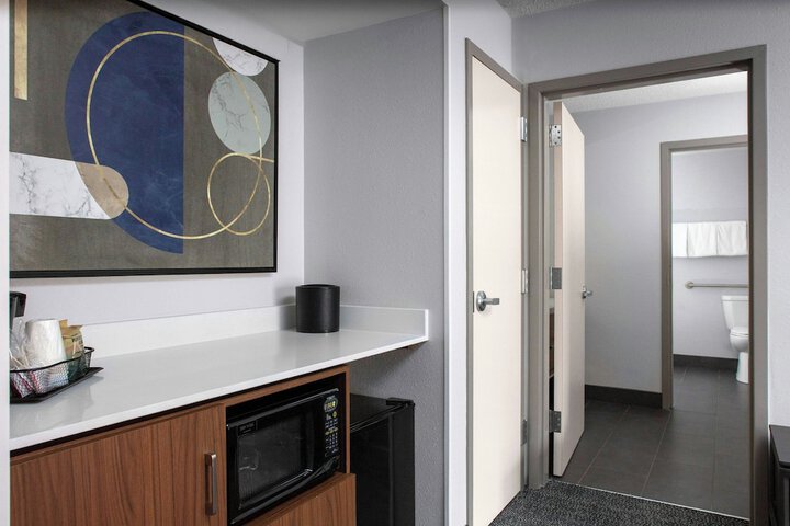 Room 20 of 48