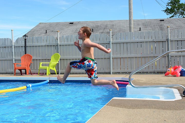 Pool 9 of 36