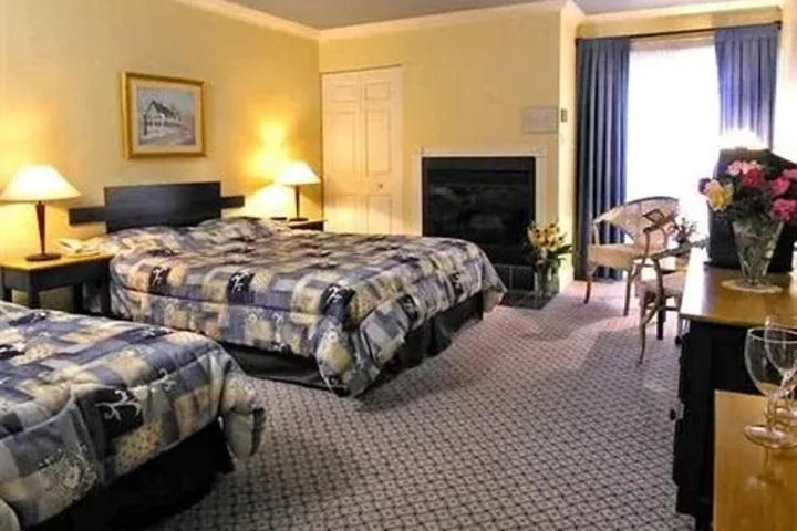Room 4 of 14