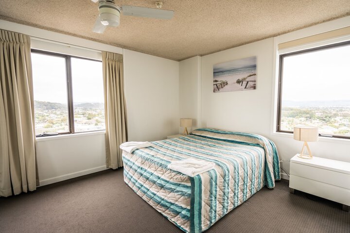 Room 5 of 174