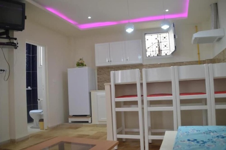 Room 12 of 61