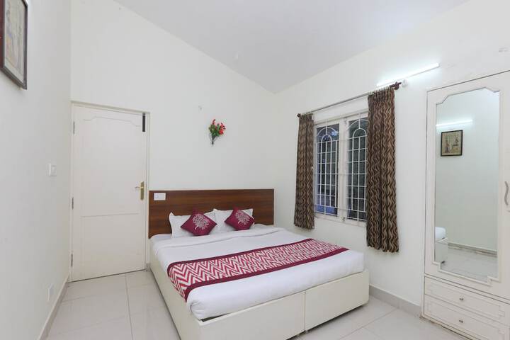 Room 15 of 25