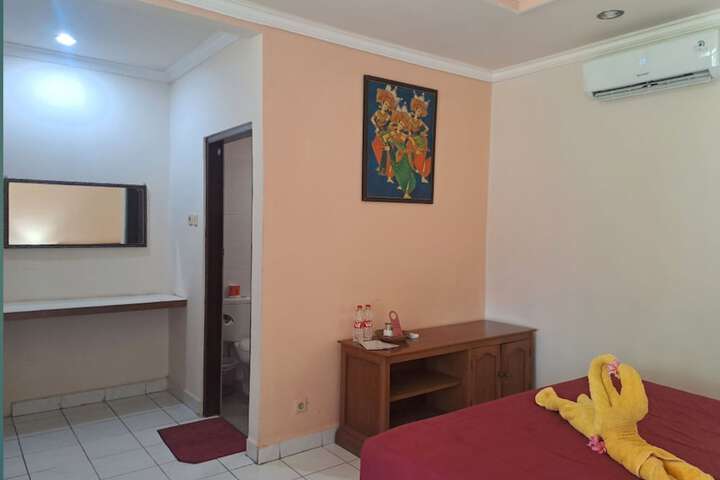Room 9 of 47
