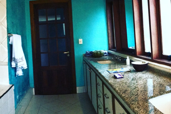Room 103 of 146