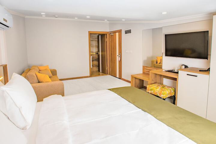 Room 21 of 46