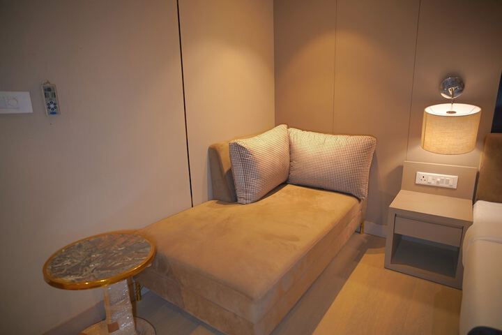 Room 19 of 30