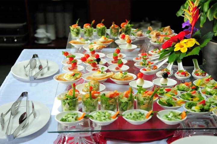 Dining 71 of 108