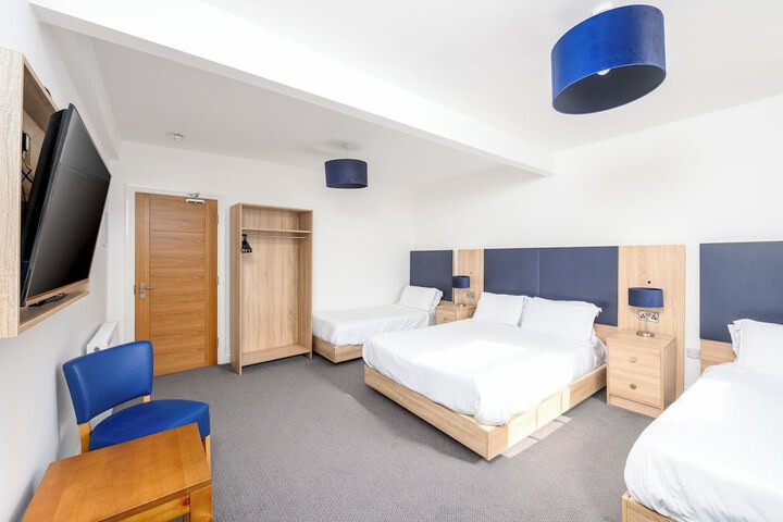 Room 51 of 95