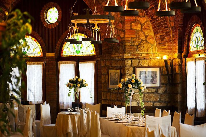 Ballroom/Hall 55 of 67