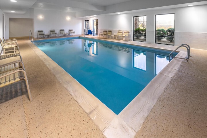 Hotel with Pool