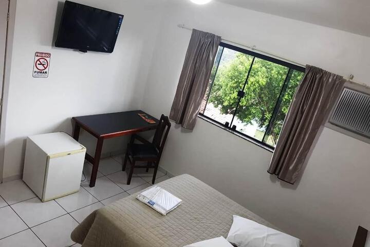 Room 16 of 28