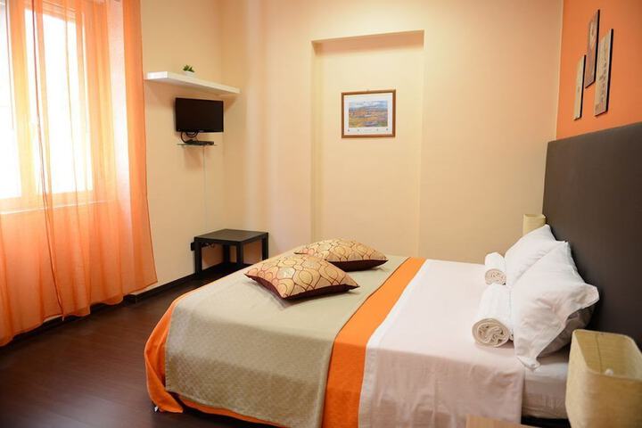 Room 8 of 60