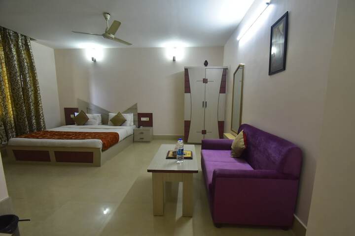 Room 15 of 66