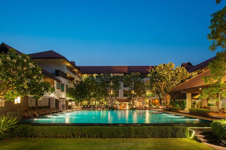Pool 53 of 142