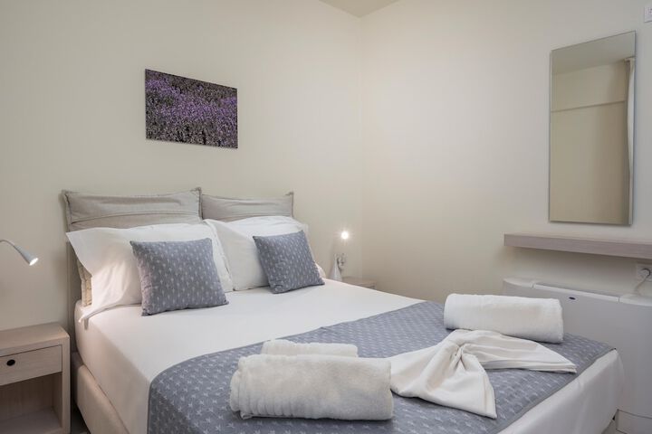 Room 14 of 125