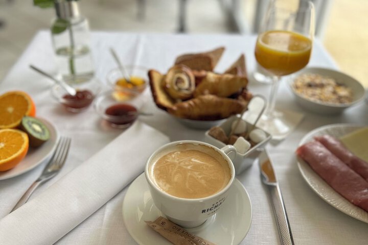 Dining 50 of 66