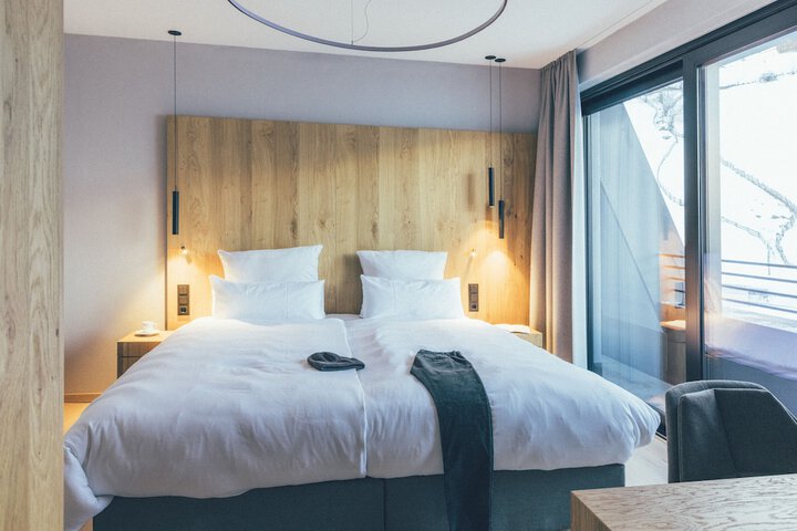 Room 4 of 68