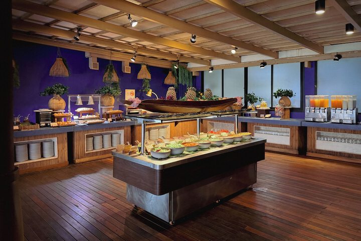 Dining 108 of 149