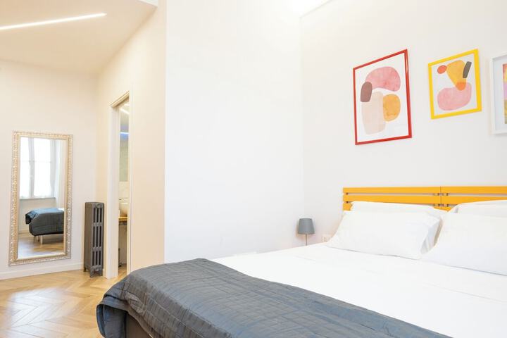 Room 9 of 29
