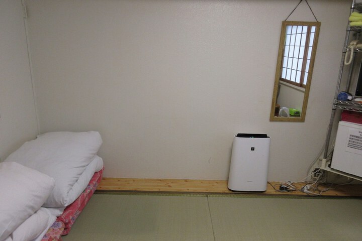 Room 8 of 23