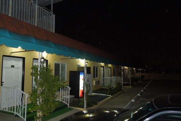 Photo of SOUTHERN MOTEL
