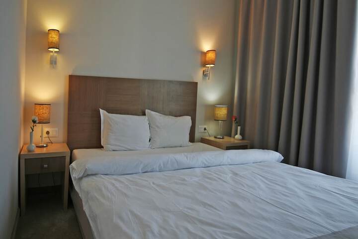 Room 3 of 47
